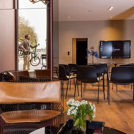 Otel L'hotel 3*